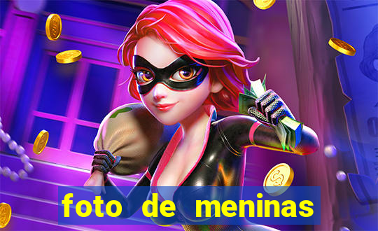foto de meninas cacheadas no espelho