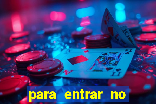 para entrar no time de futebol profissional o jogador deve ter pelo menos 18 anos