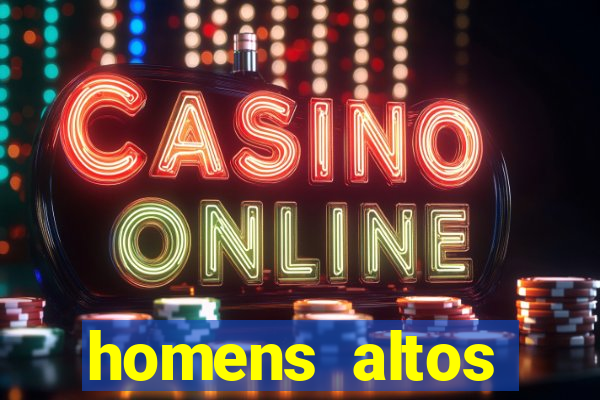 homens altos sarados pelados
