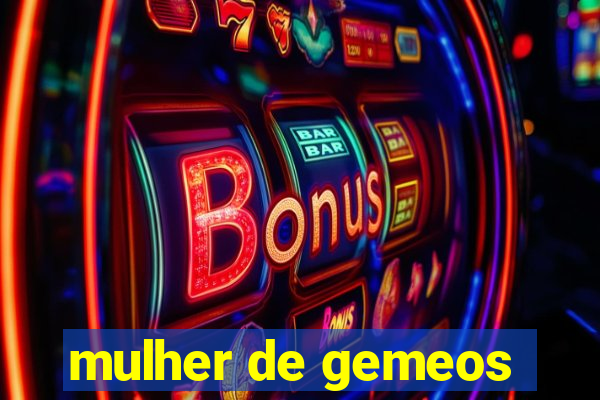 mulher de gemeos